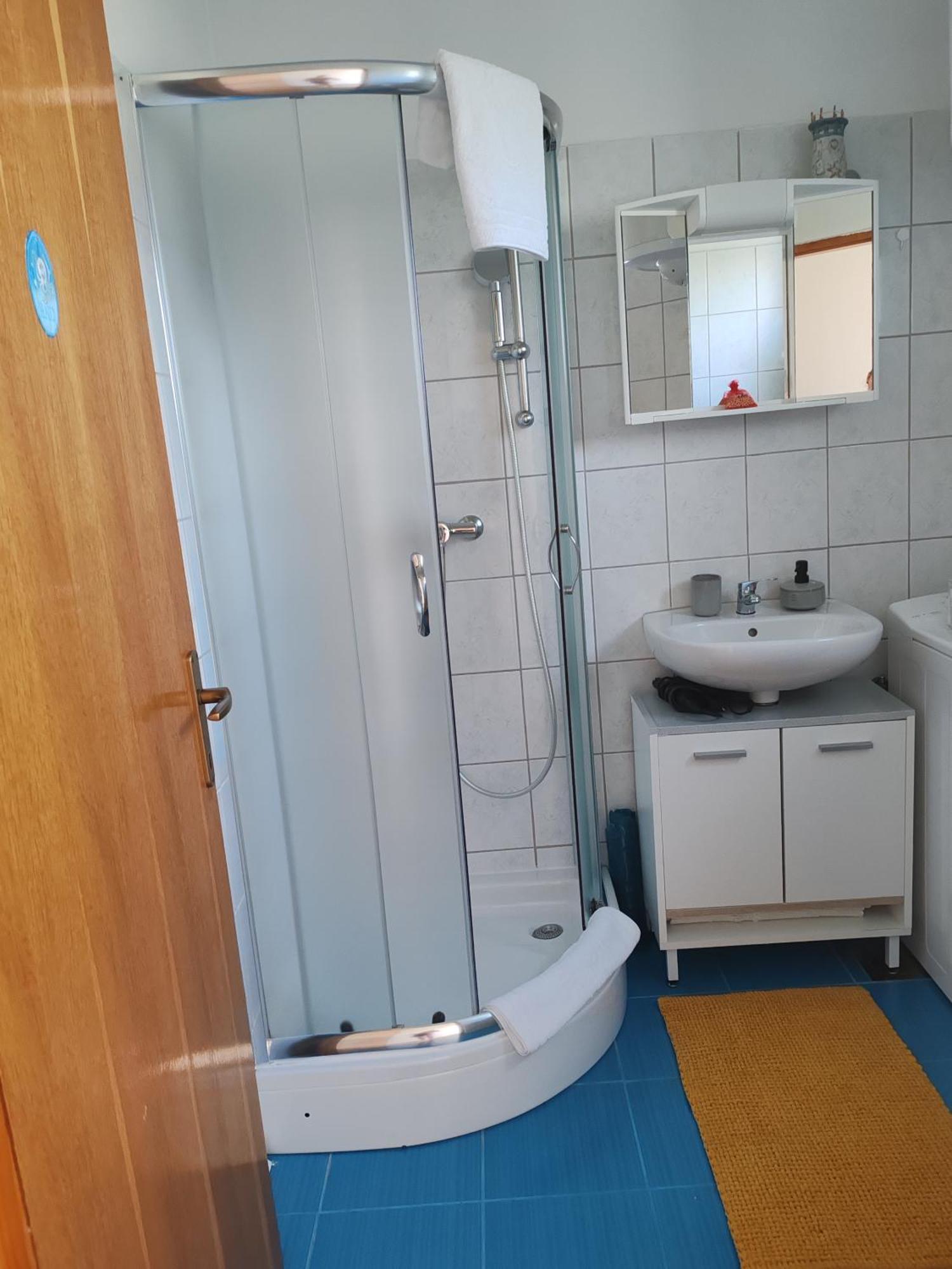 Apartman Olic Ražanac Exterior foto